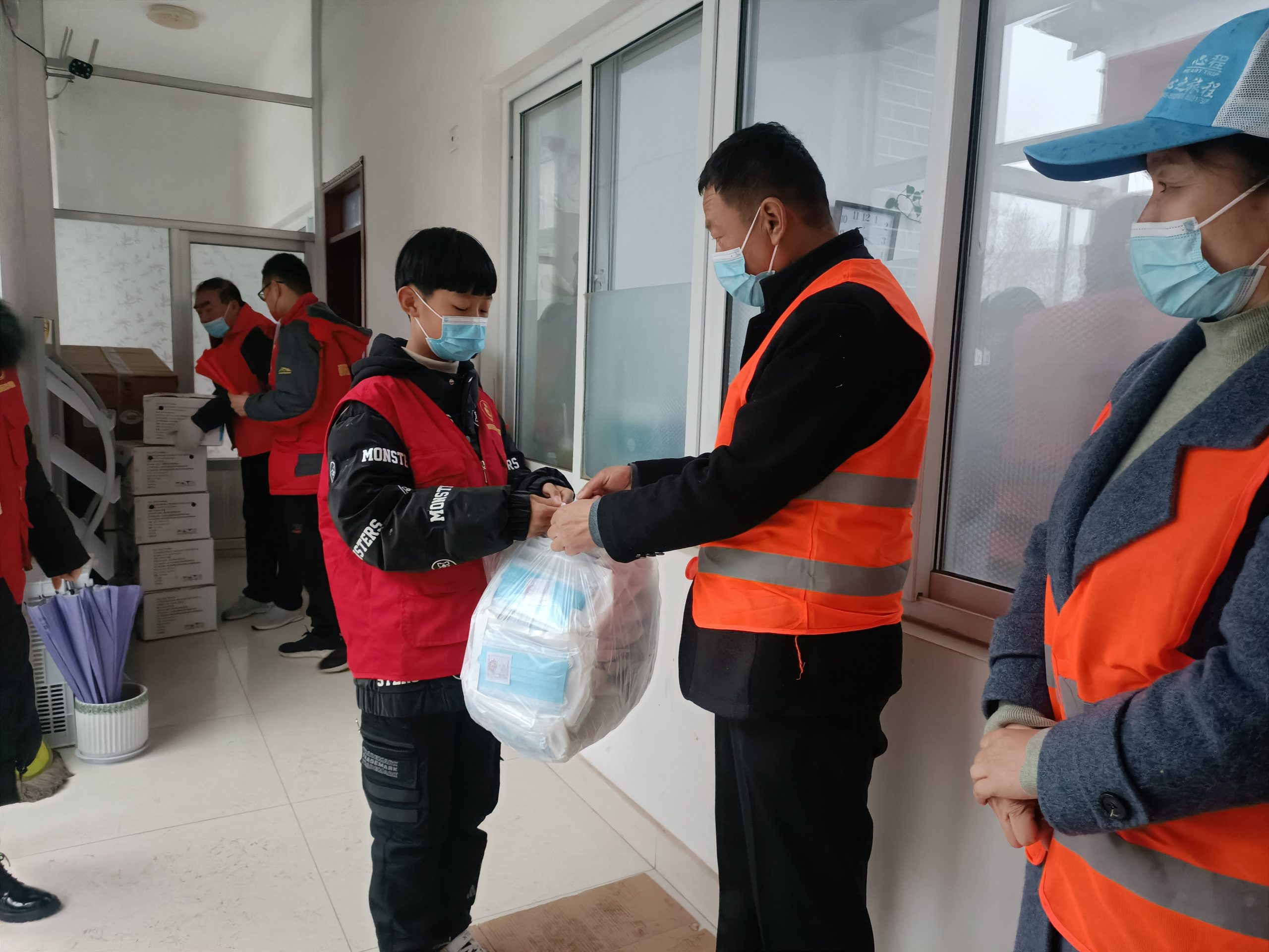 25675179-13df-4dfc-b21c-2ca0e10c27bc