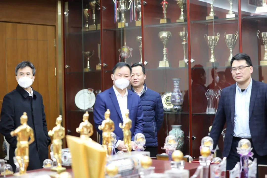 阳信县委书记郑令健率队赴上海考察招商引资