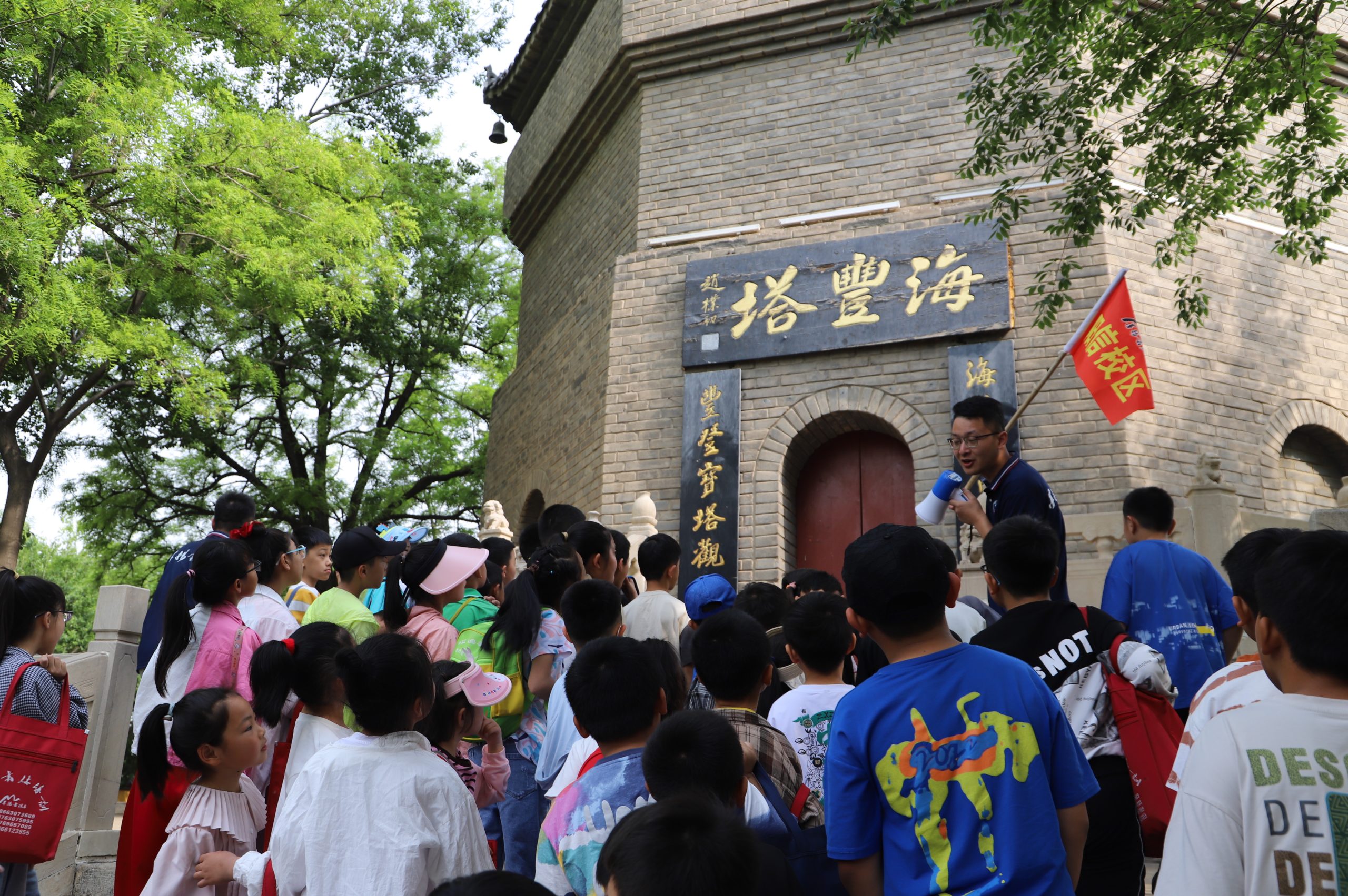 阳信墨扬书法相约古城研学踏青:齐作百米长卷书画 尽显传统文化魅力