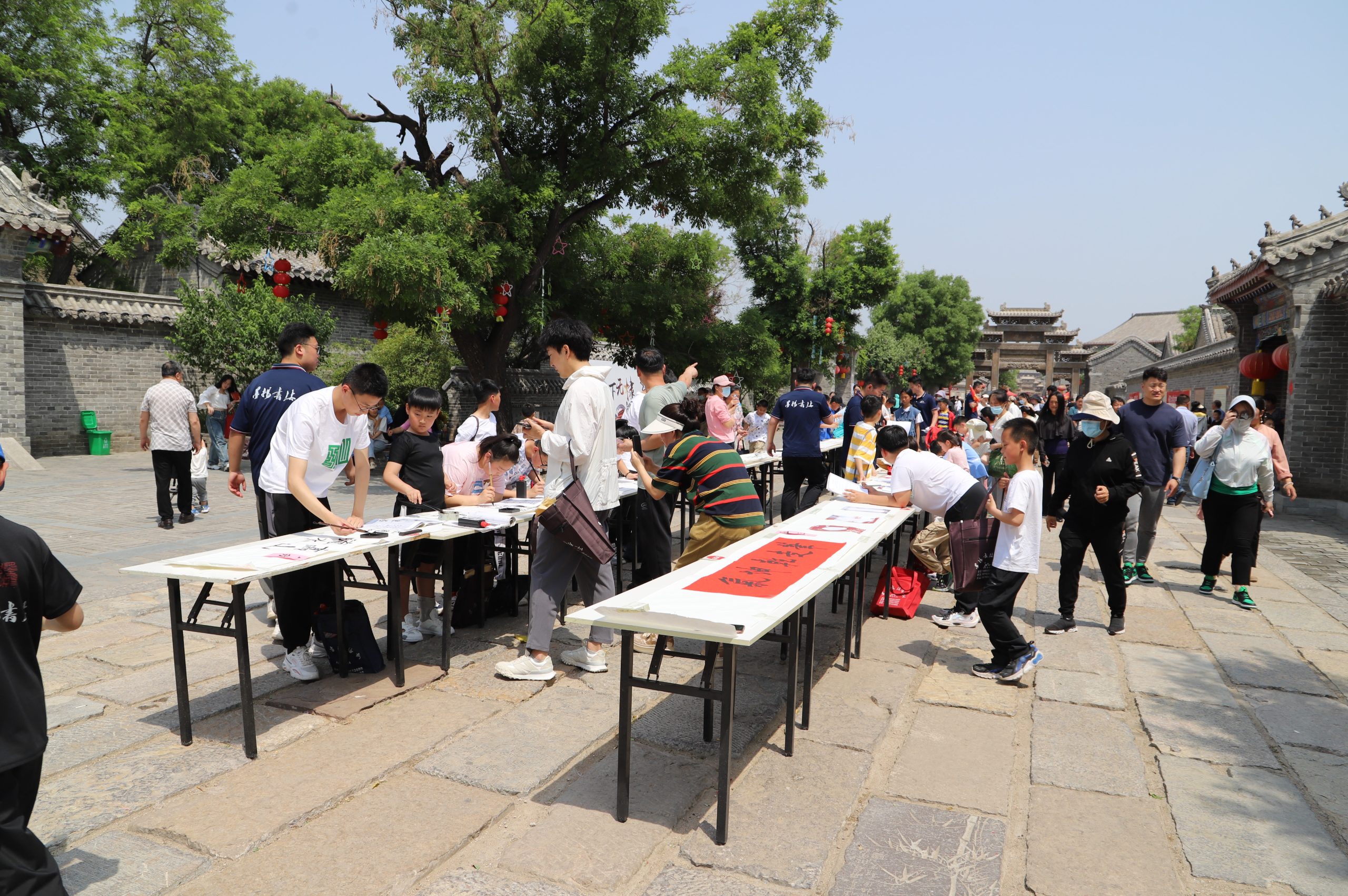 阳信墨扬书法相约古城研学踏青:齐作百米长卷书画 尽显传统文化魅力