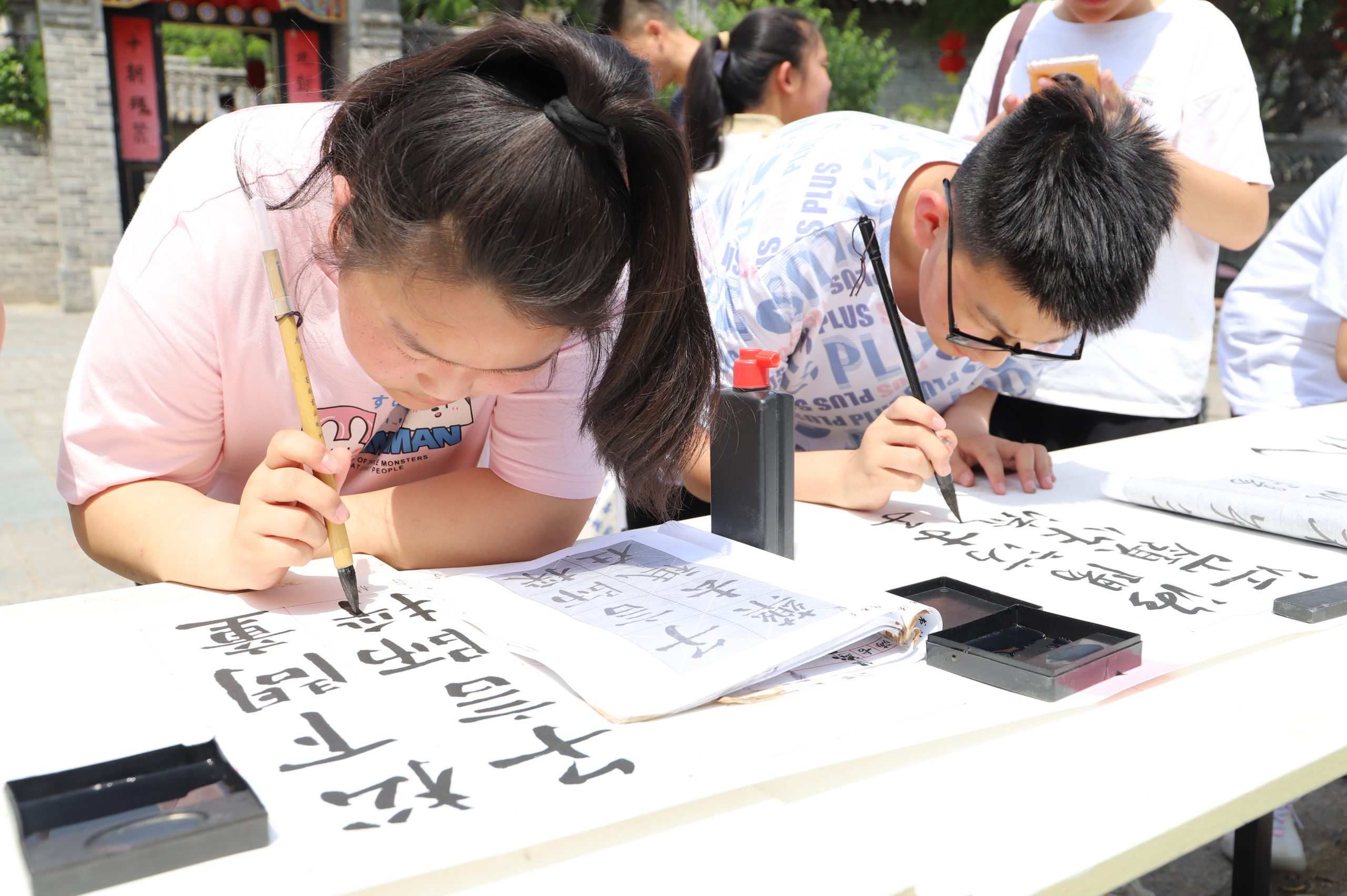 阳信墨扬书法相约古城研学踏青:齐作百米长卷书画 尽显传统文化魅力