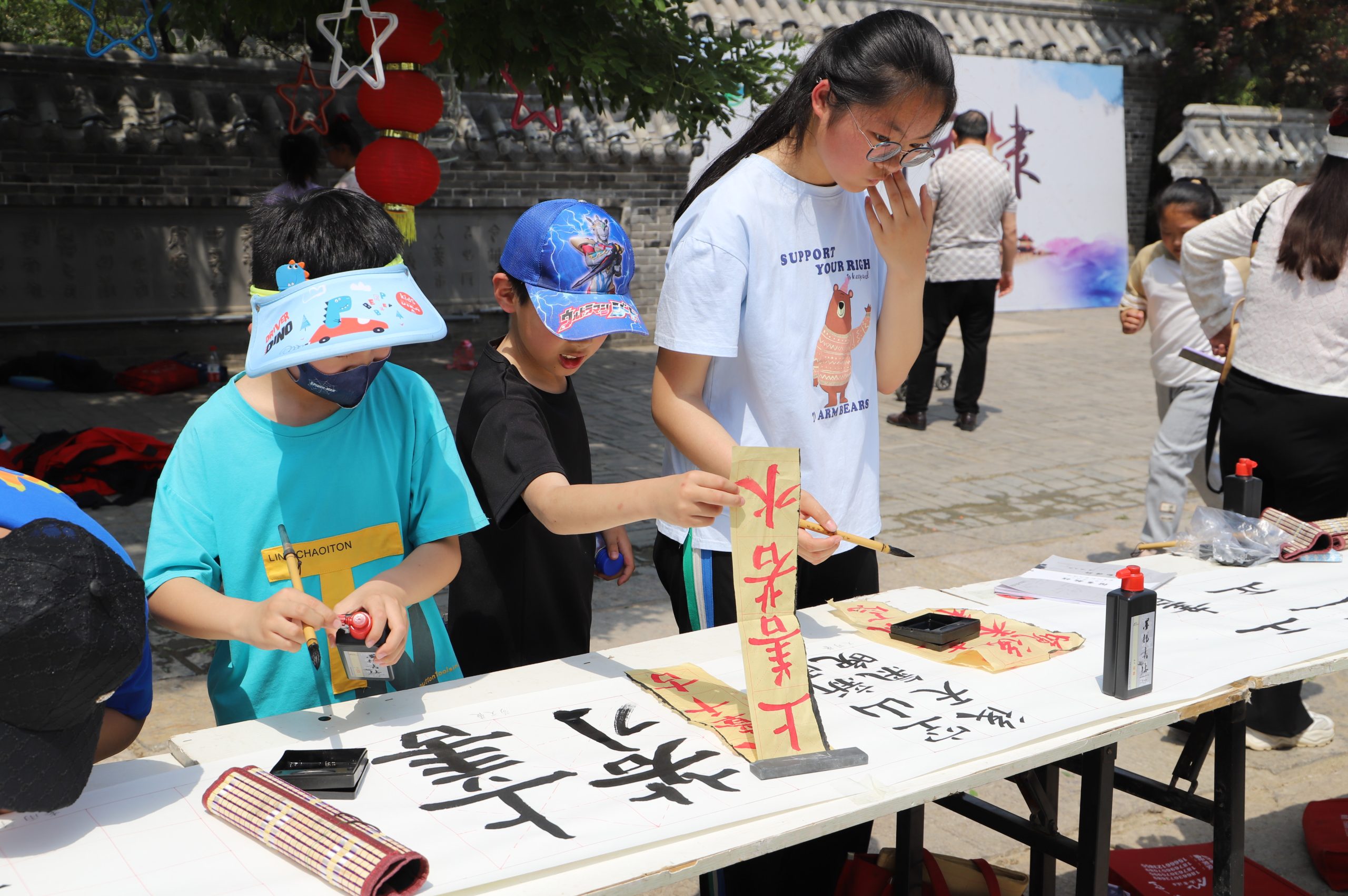 阳信墨扬书法相约古城研学踏青:齐作百米长卷书画 尽显传统文化魅力