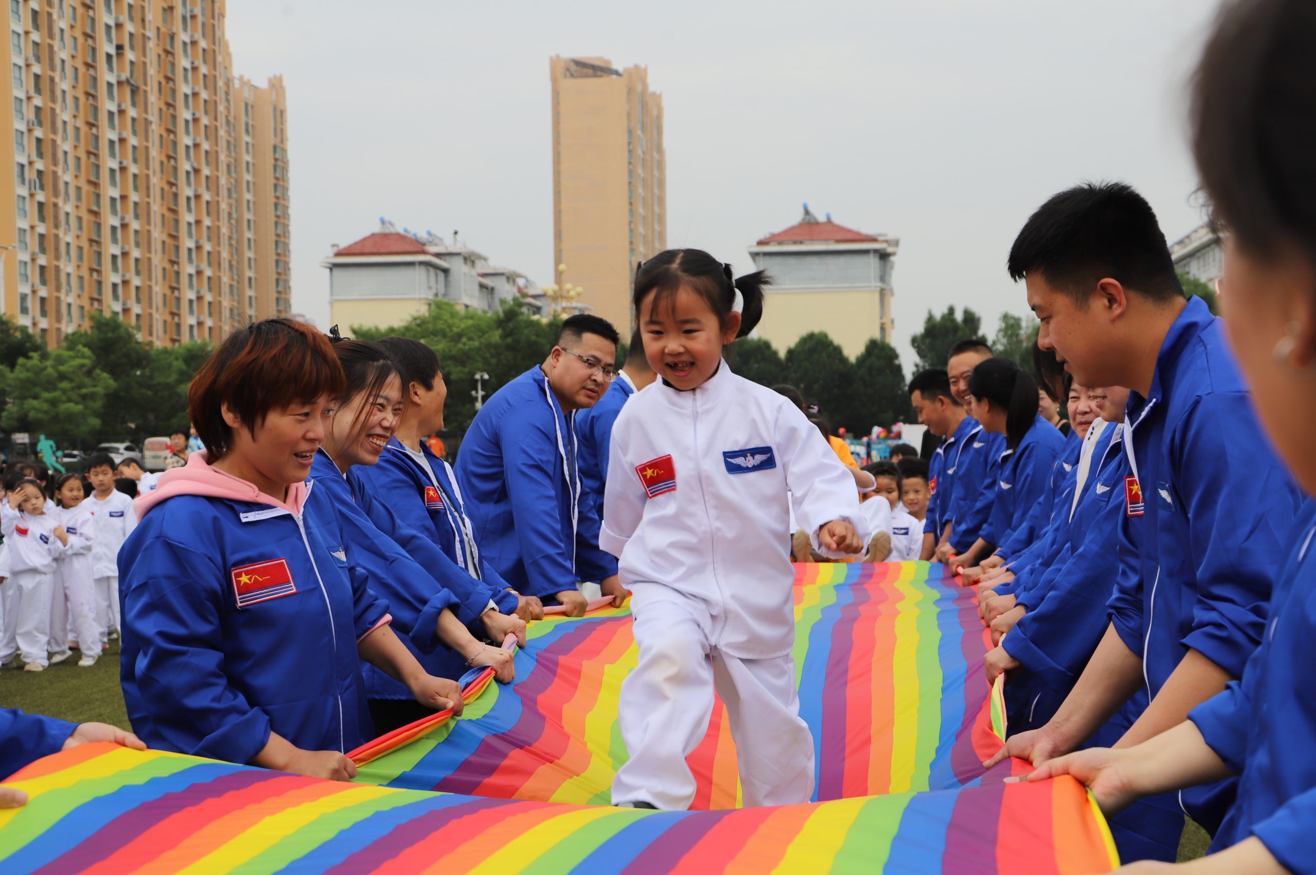 阳信京师幼儿园举办《中国梦 航天梦》亲子活动,庆祝六一儿童节!