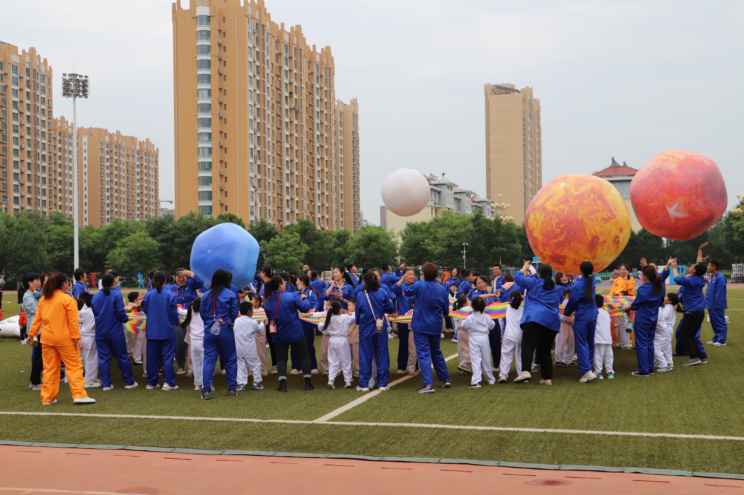 阳信京师幼儿园举办《中国梦 航天梦》亲子活动,庆祝六一儿童节!