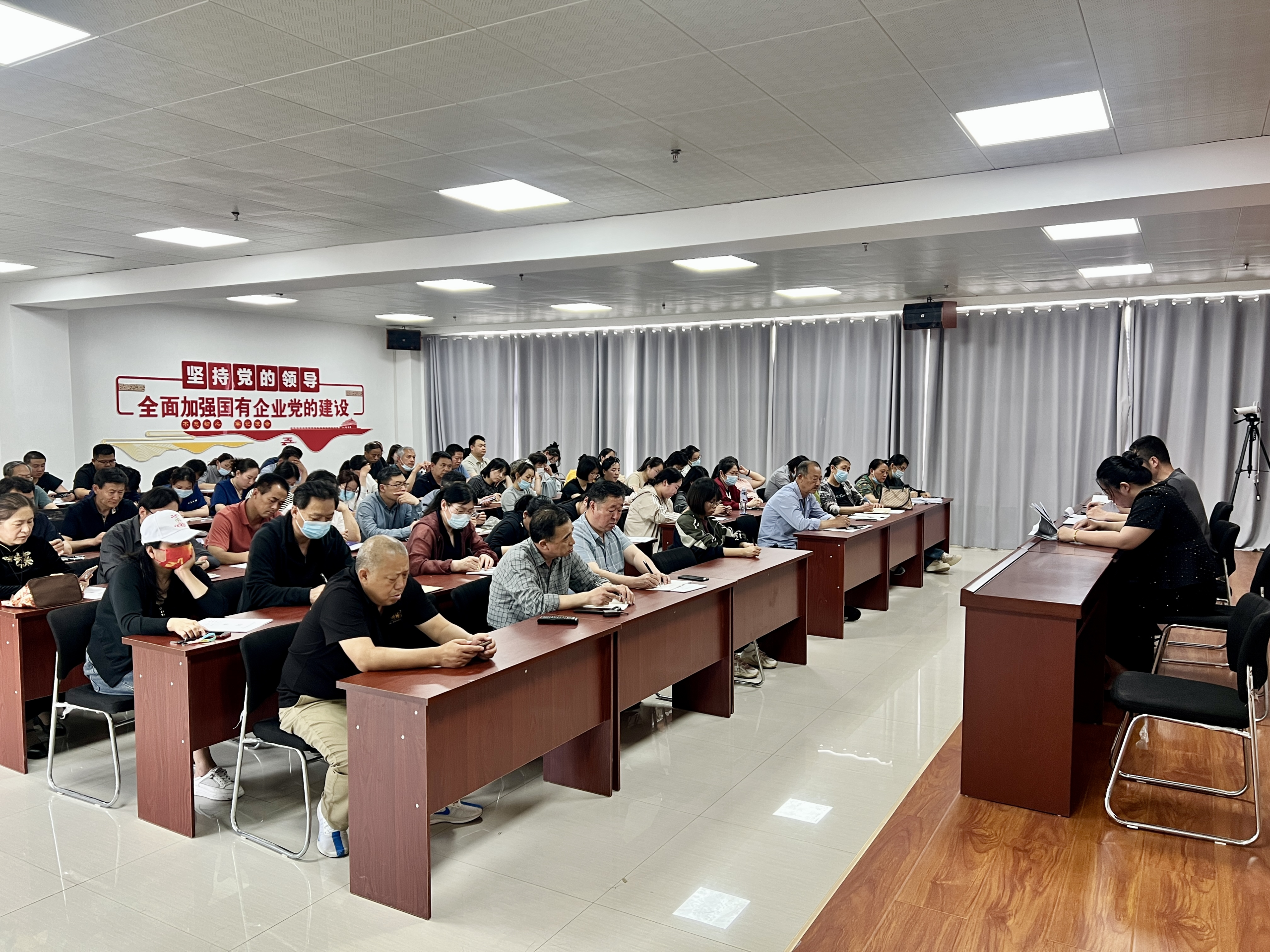 【全面细化规范，筑牢医废安全防线】信城街道社区卫生服务中心召开2025年度辖区医疗机构医疗废物规范化处置培训会议