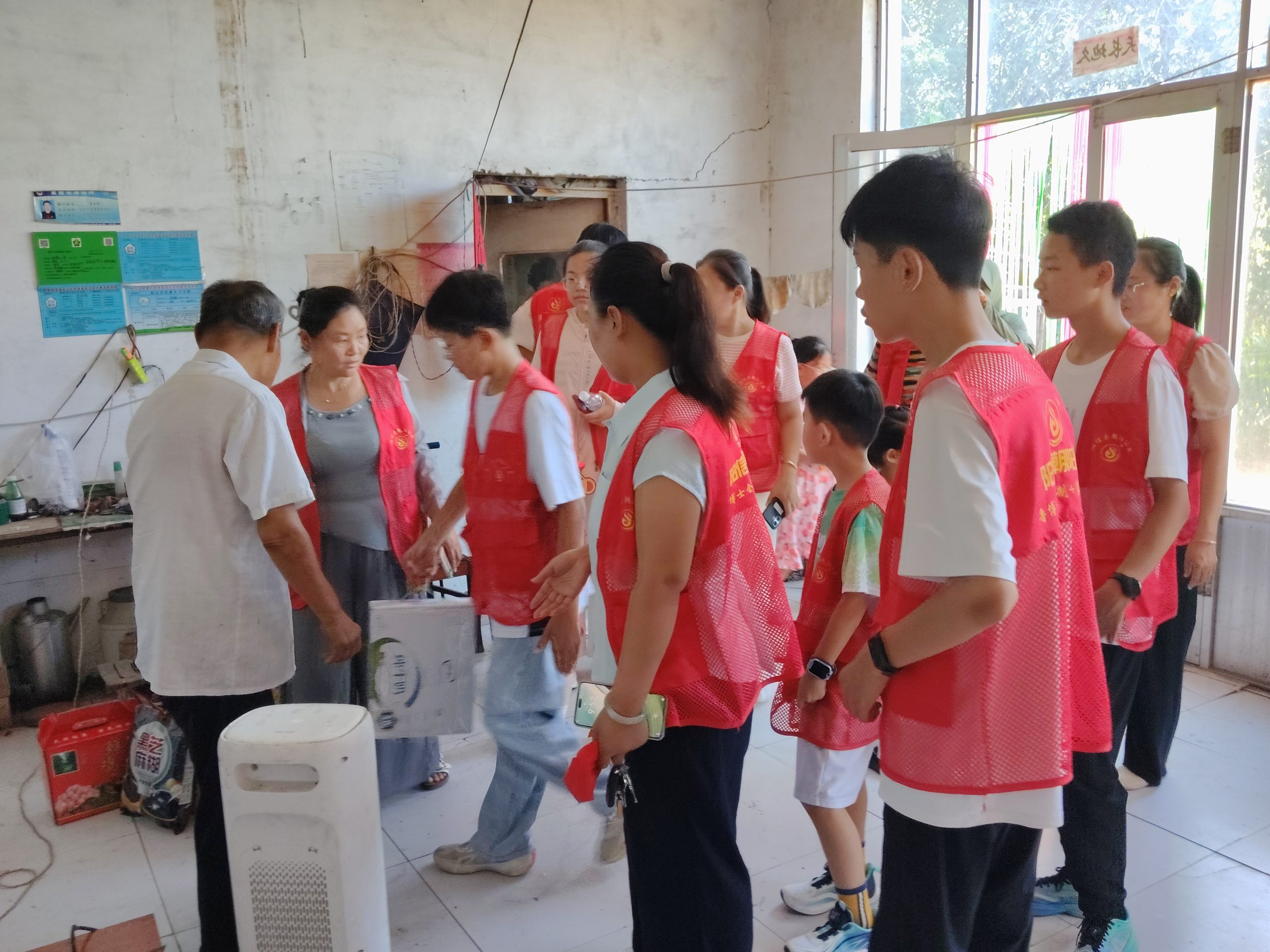 滨州阳信 情暖八一 致敬老兵