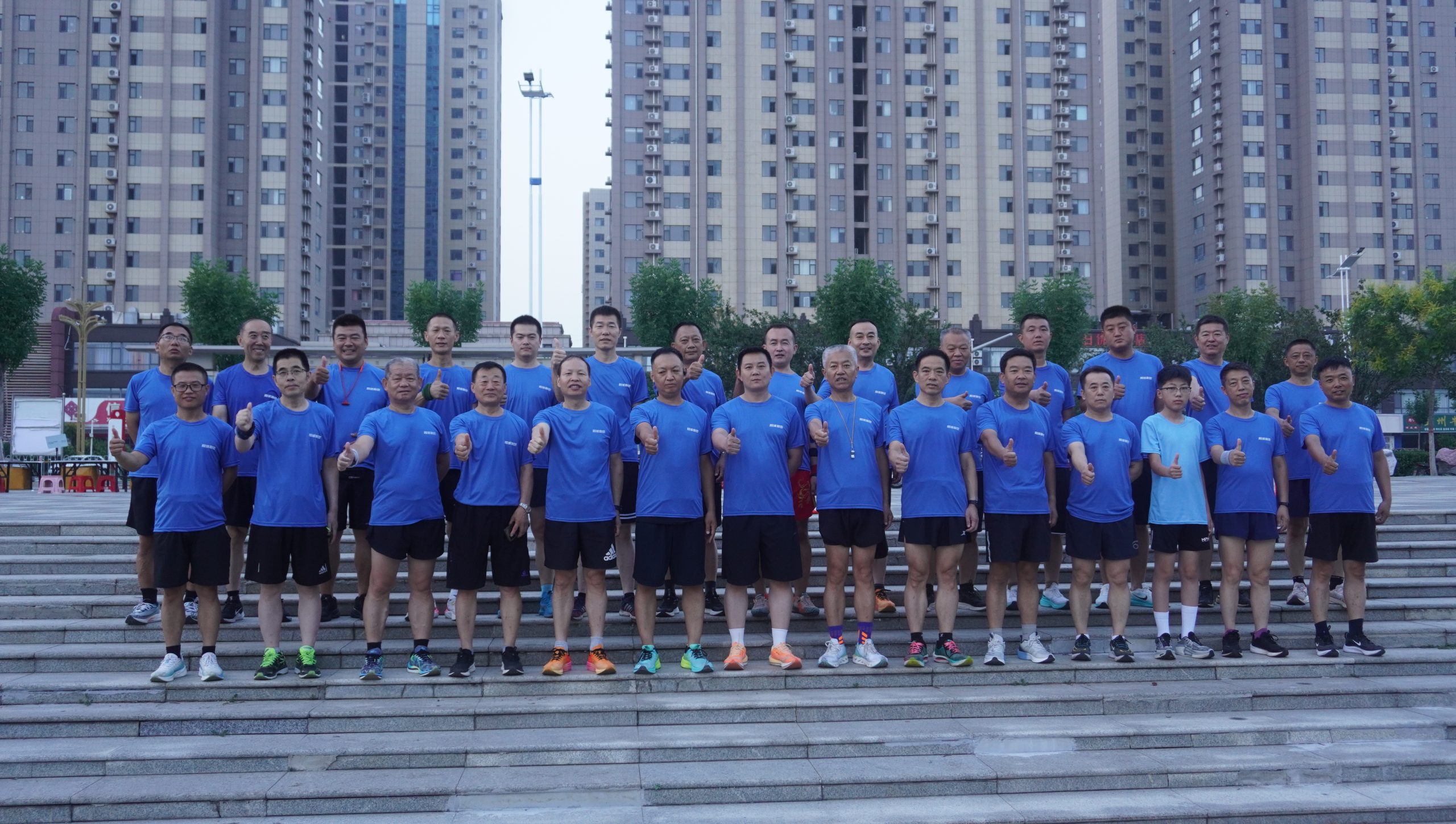 阳城跑团全民健身跑:活力绽放 共筑健康未来