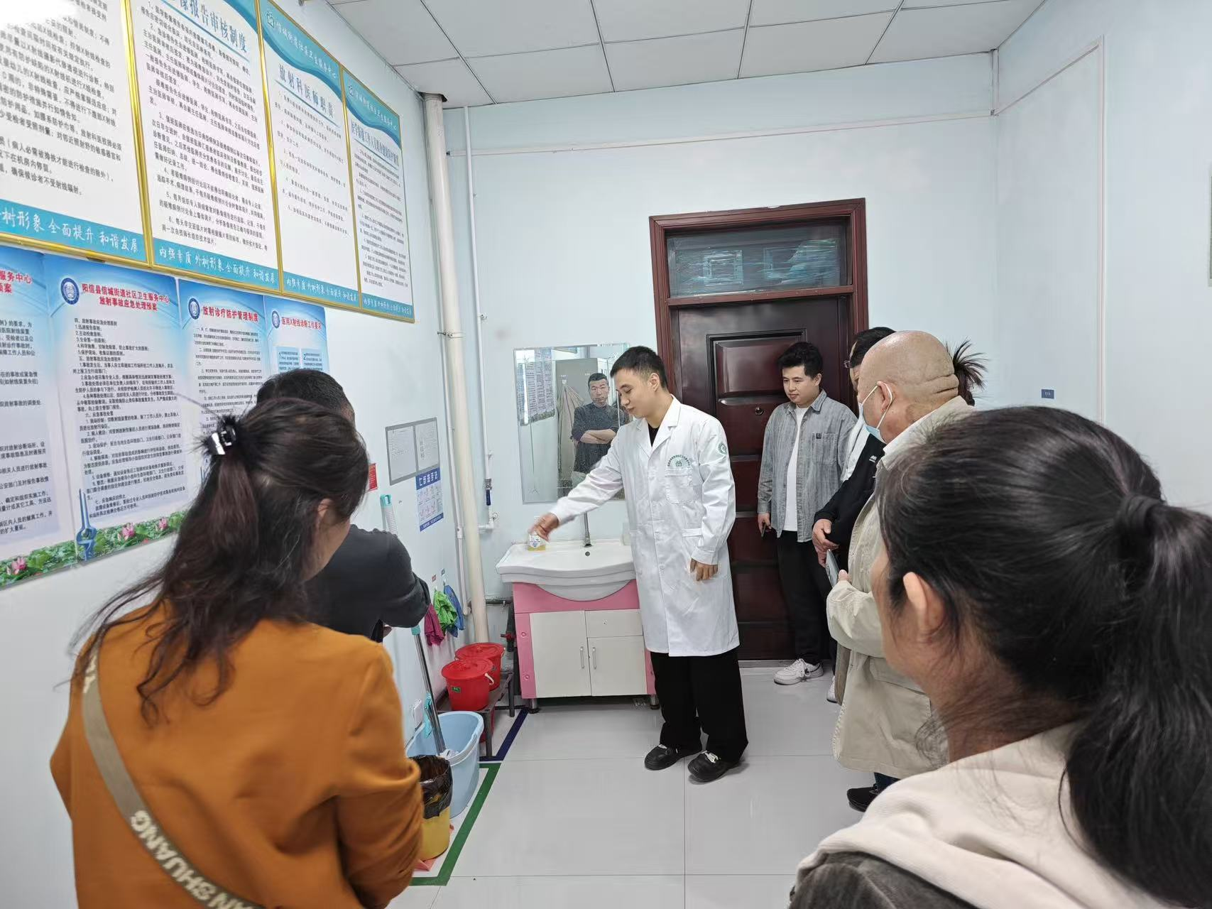 阳信县信城街道社区卫生服务中心召开“五有三提升”村卫生室6S管理培训暨现场观摩会议