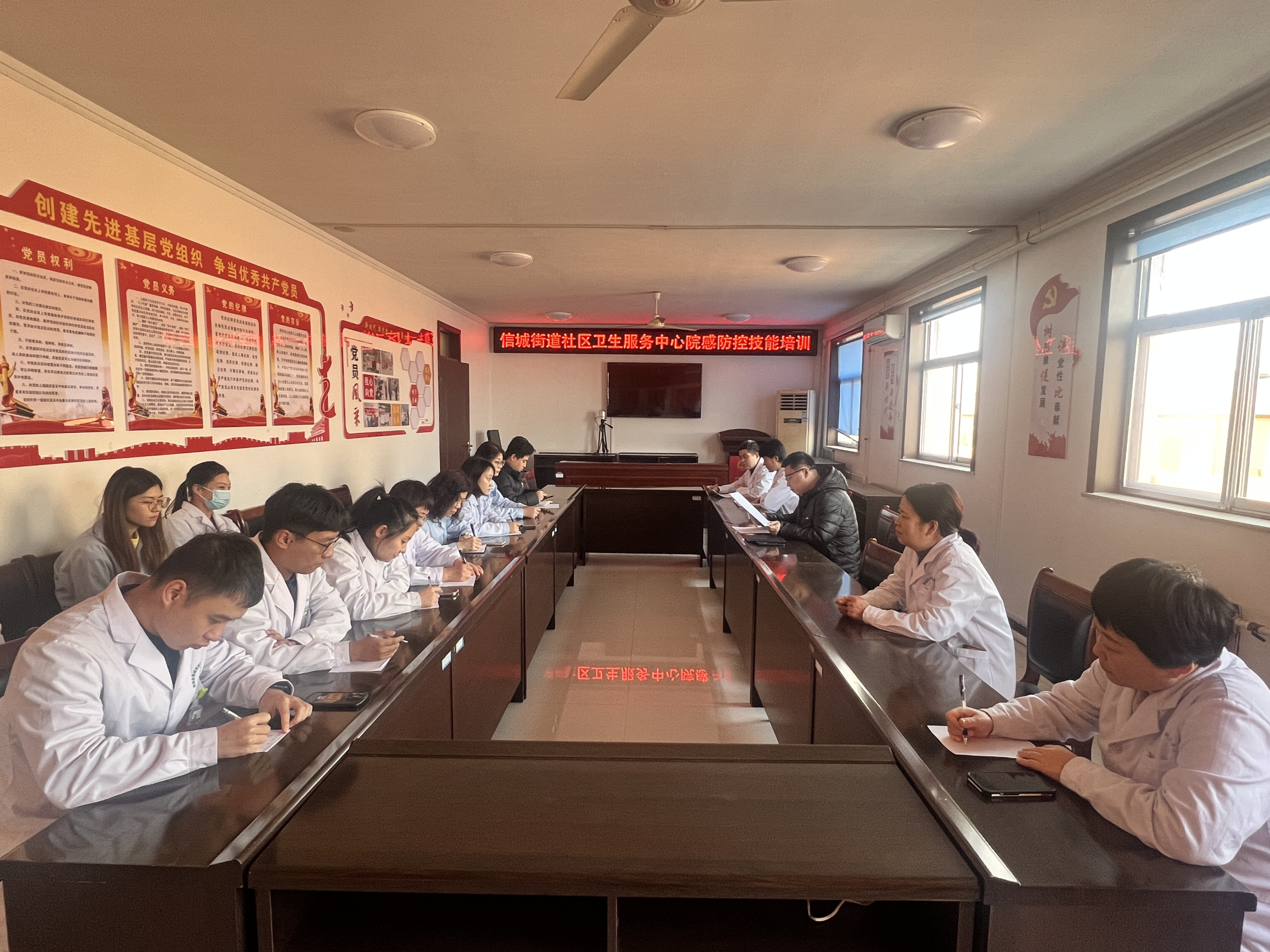 阳信县信城街道社区卫生服务中心加强院感防控技能培训