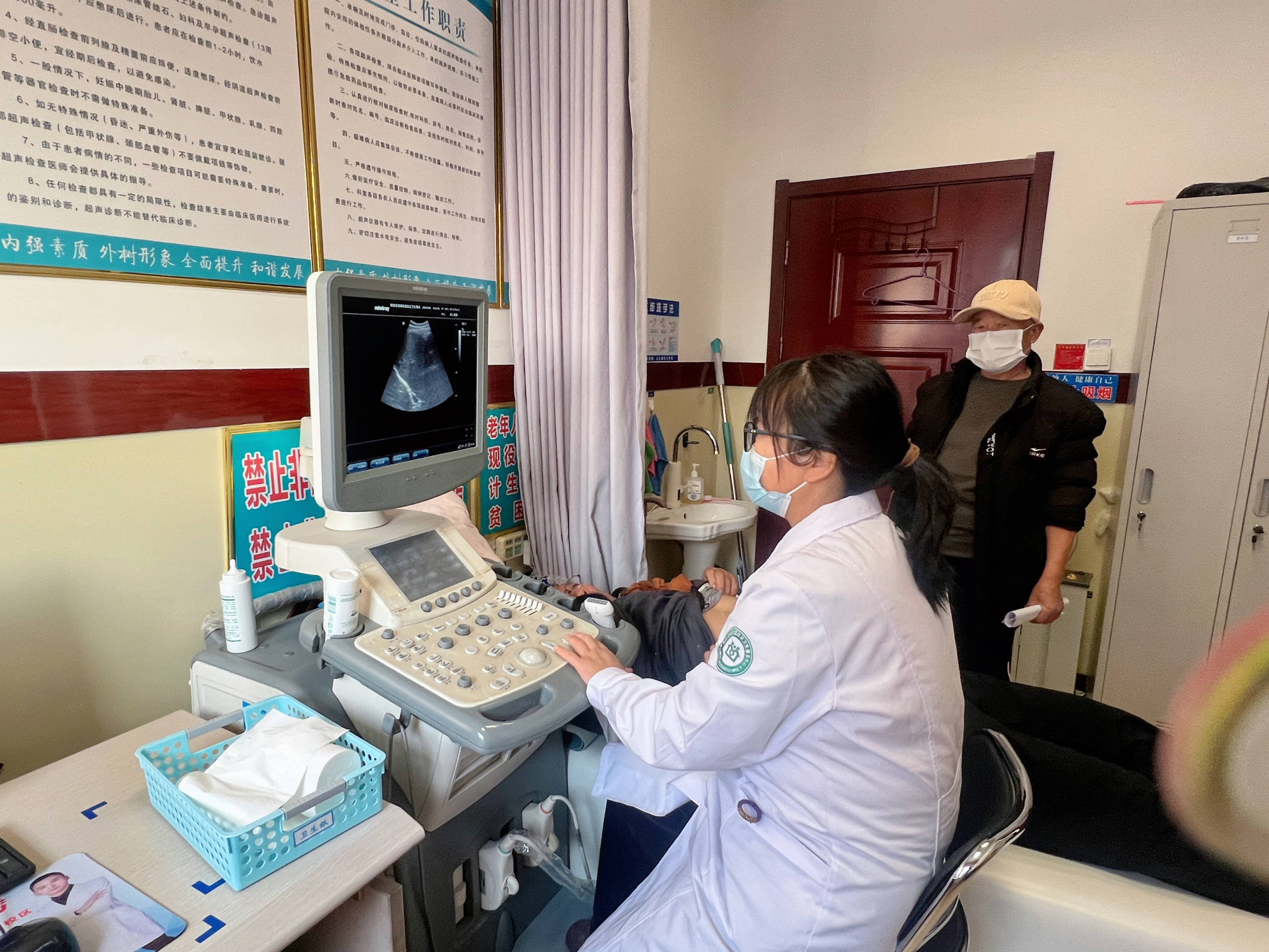 【关爱最美劳动者 爱心体检在行动】阳信县信城街道社区卫生服务中心为辖区环卫工人开展免费健康查体活动