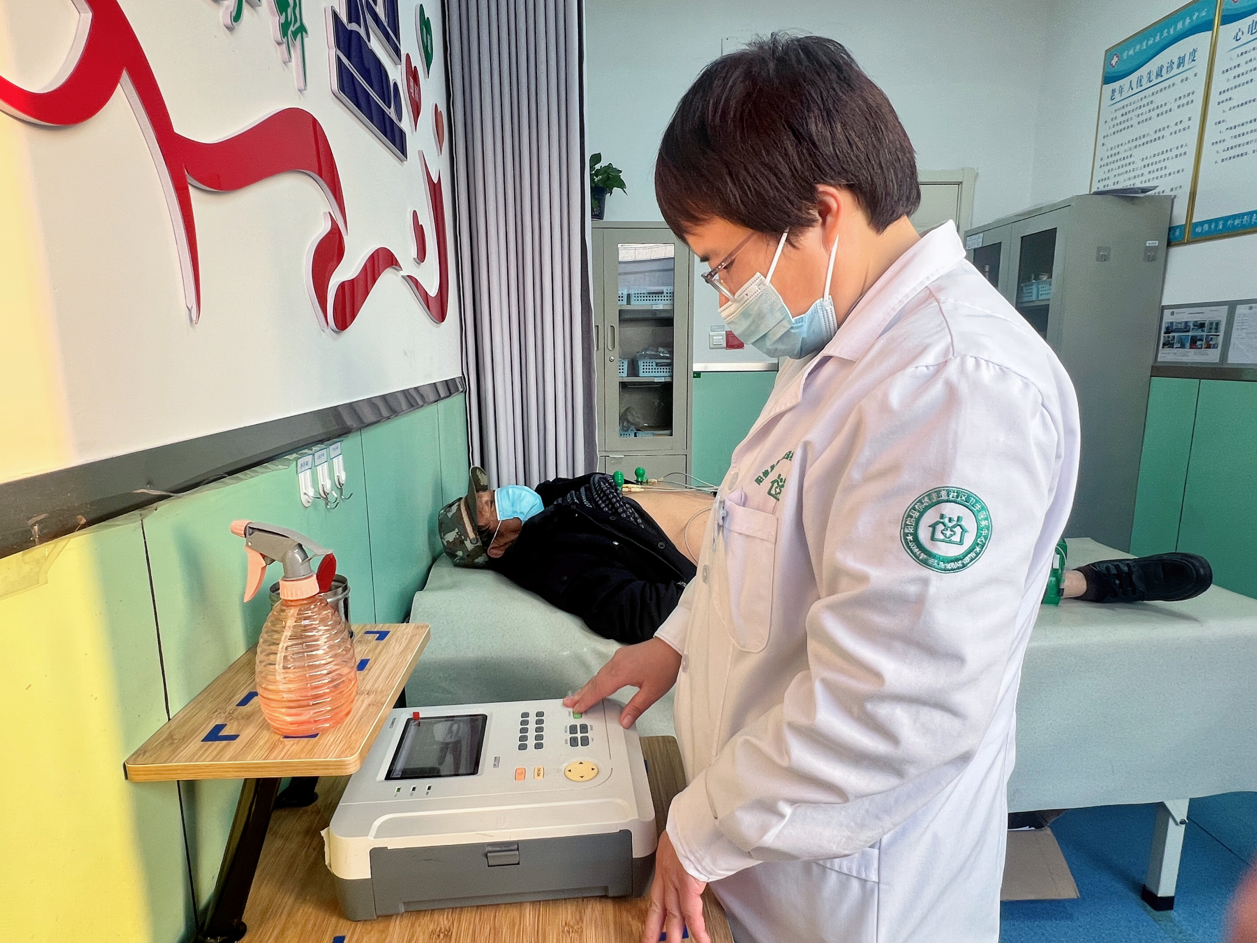 【关爱最美劳动者 爱心体检在行动】阳信县信城街道社区卫生服务中心为辖区环卫工人开展免费健康查体活动