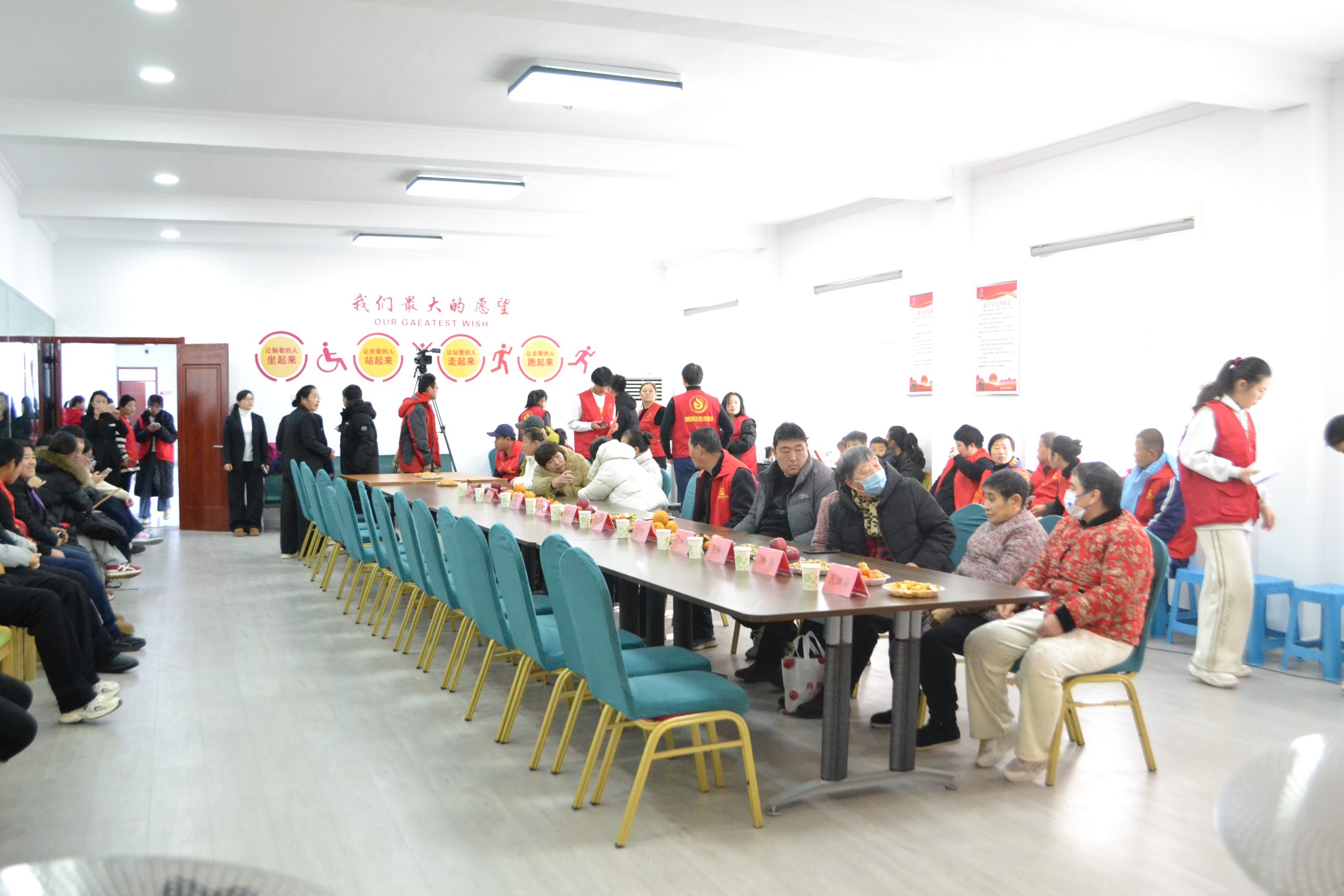 阳信朝阳公益情暖家园迎元旦，七彩水饺增温暖