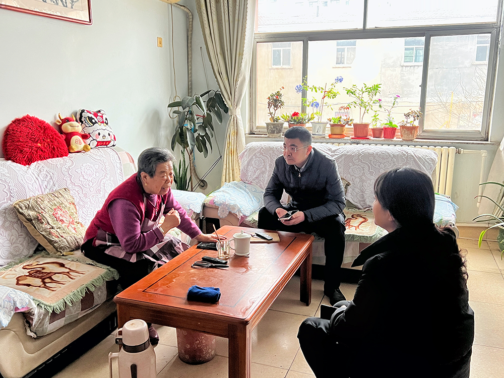 【敬老爱老暖寒冬 走访慰问送祝福】阳信县信城街道社区卫生服务中心走访慰问退休干部