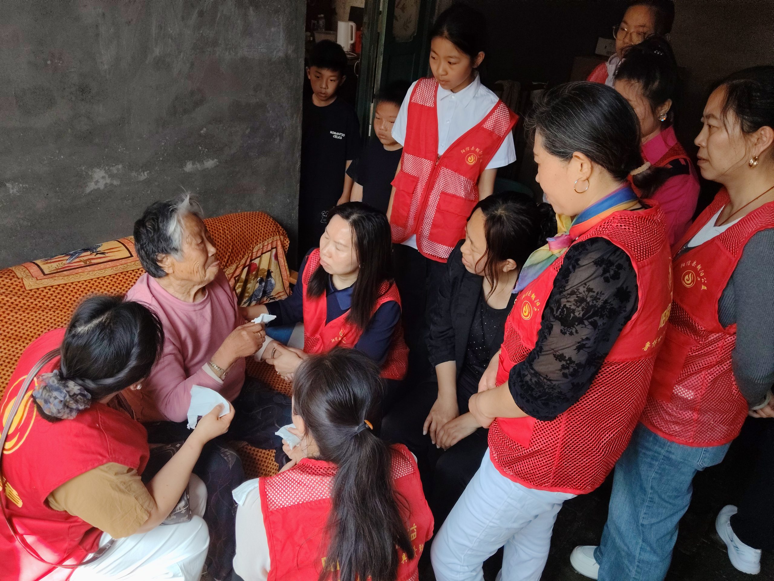 党建引领践初心 志愿暖心传温情—阳信县朝阳公益事业发展中心开展党史学习+关爱留守老人志愿活动